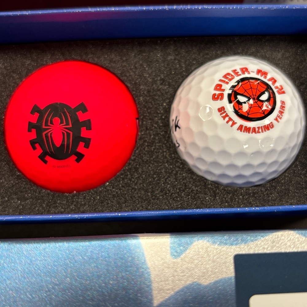 Marvel Spider-Man and Thor Golf Ball Collection - NEW with Ball Markers! - Picture 5 of 8